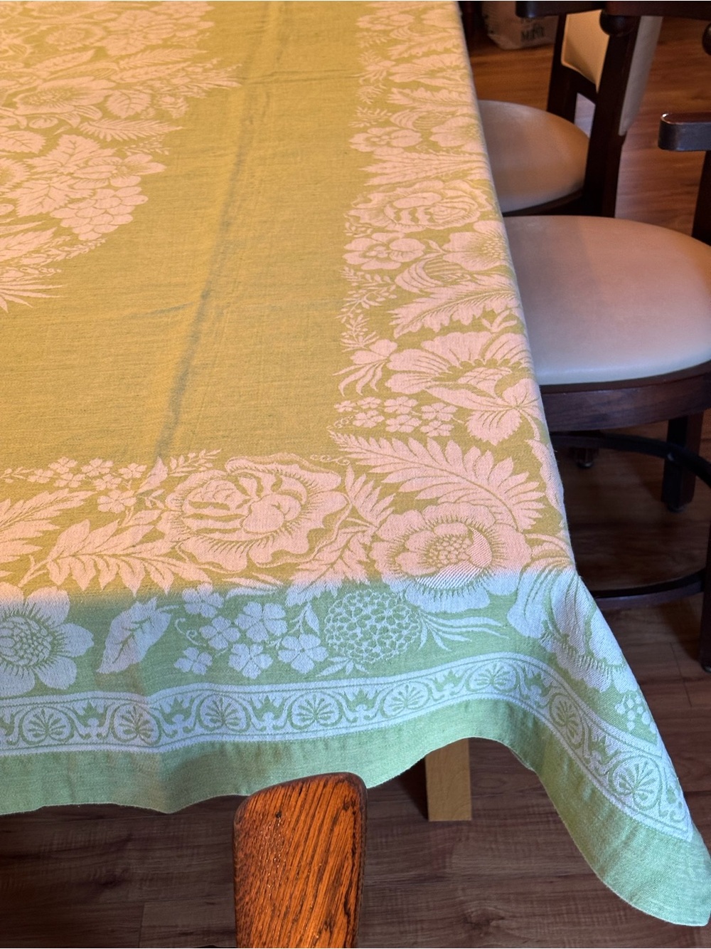 Williams Sonoma Green and White Floral Jacquard Tablecloth made in Russia